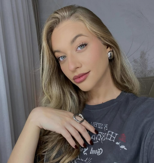 TRUDNA BIVŠA TAKMIČARKA "PINKOVIH ZVEZDICA" Javnost ju je obožavala! (FOTO)