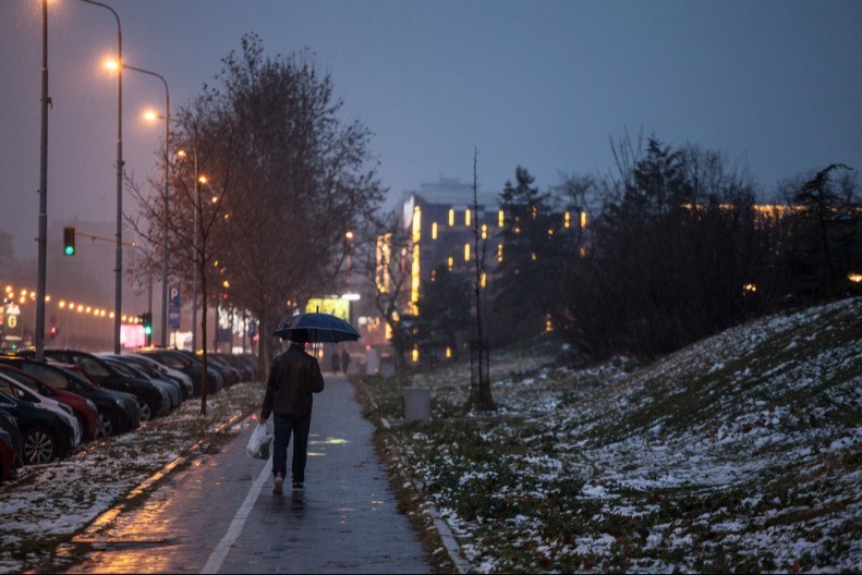 NOĆAS LEDENA KIŠA, LJUDI PAZITE! Izdato HITNO upozorenje 