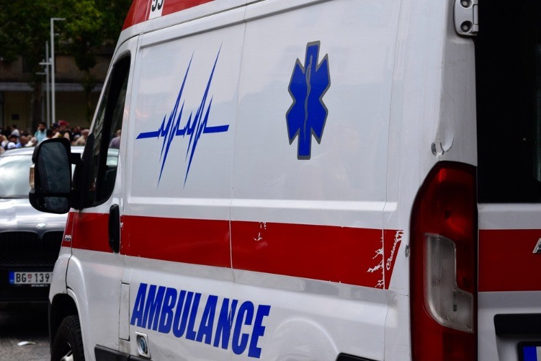 AUTO UDARIO DEVOJČICU (10) Jeziva nezgoda u Beogradu