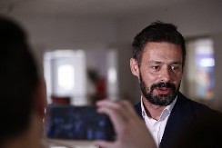 MILAN VASIĆ PROSLAVLJA BADNJE VEČE NA KOSOVU Sa njim i sin: "Despotovo prvo..." (FOTO)