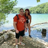 UPUCAO MAJKU PETORO DECE, PA SKOČIO S PROZORA Boris odveo ženu na doček na Arubu, pa joj tamo presudio