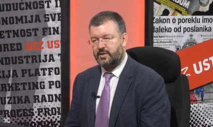 PROFESOR UPOZORAVA STUDENTE U BLOKADI "Isti ovi što vam se danas klanjaju će vam govoriti da ste lopovi i da ste ih prevarili!"