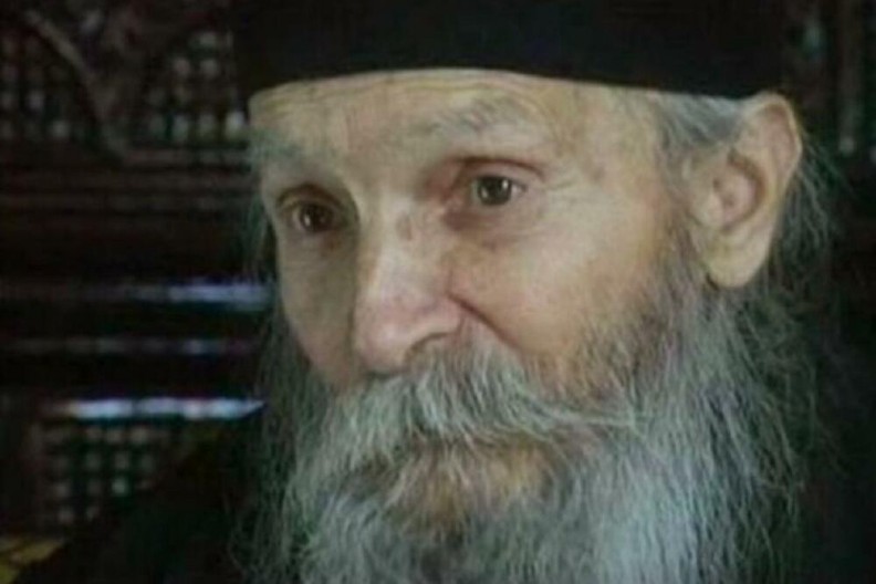 10 ŽIVOTNIH LEKCIJA OCA TADEJA Mudrost koja ostaje večna