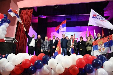 PREDIZBORNI MITING SRPSKE LISTE U LEŠKU: Srbija zove, 9. februara svi kao jedan