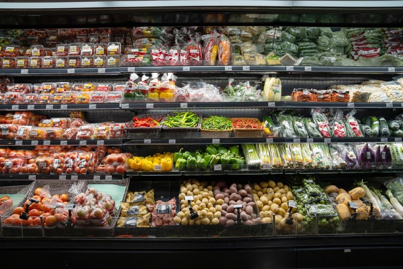 ŠIRI SE POZIV NA BOJKOT CRNOGORSKIH MARKETA: Spajić podržao ideju