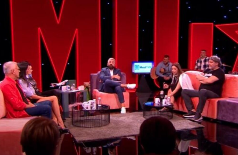 "DOĐE IZ BUTIKA I POSTANE VODITELJKA" Poznati voditelj bez dlake na jeziku o koleginicama