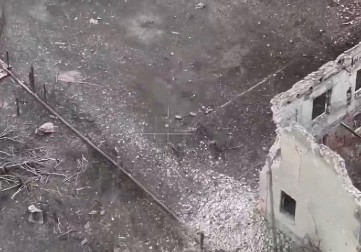 ŠTA SU KAMIKAZA KAMILE? Rusi ih aktivirali u Torecku! Trče k'o manijaci, natovareni poput kamila, OVO je njihov zadatak! FRKA hvata Ukrajince! (VIDEO)