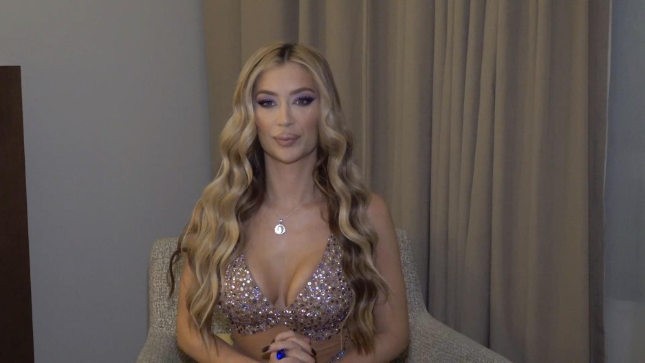 OTPEVALA NAJVEĆI HIT O DUBAIJU, A NIKADA NIJE BILA U NJEMU Tea Tairović stiže u Emirate, otkrila i zašto do sada nije posetila ovu luksuznu destinaciju!