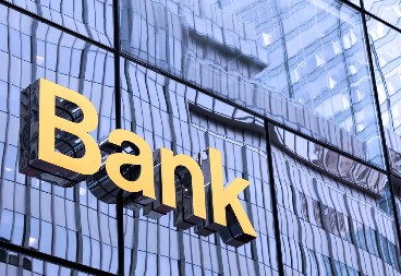 Anki je stigao izveštaj iz banke, ostala u šoku! Održavanje platila 7.679 dinara!