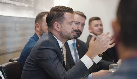 POTREBNE HITNE MERE: Milatović Vladi predložio deset mera za poboljšanje standarda građana