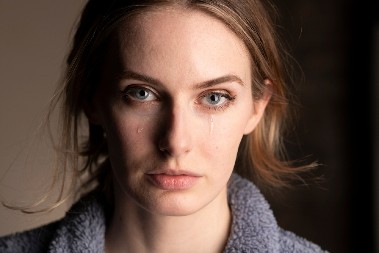 "CEO MOJ 10-GODIŠNJI BRAK JE BIO LAŽ" Krila neverstvo muža od svih, sve dok nije završila u bolnici...